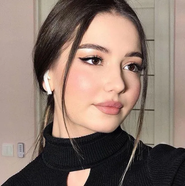 Ceren - Pendik Escort